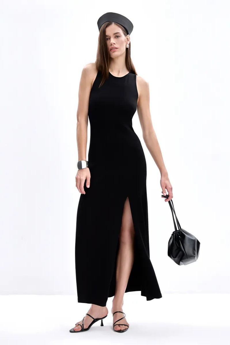 Elegant Knit Sleeveless Sweater Dress S / Black