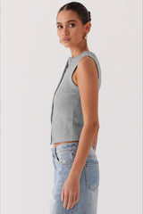 Round Neck Sleeveless Knit Top