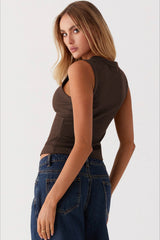 Round Neck Sleeveless Knit Top