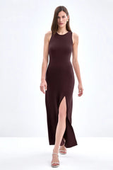 Elegant Knit Sleeveless Sweater Dress S / Brown