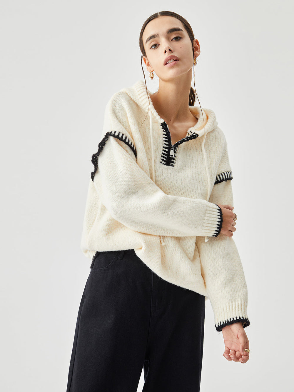Zippered Hooded Graceful Contrast Trim Sweater Sweaters L