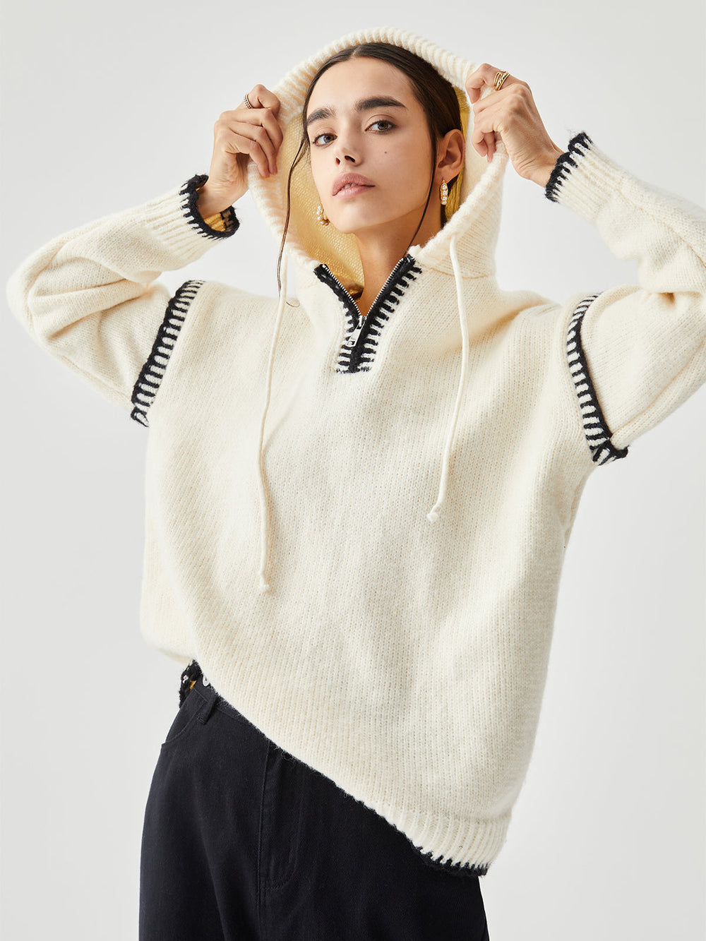 Zippered Hooded Graceful Contrast Trim Sweater Off White / XS Sweaters L