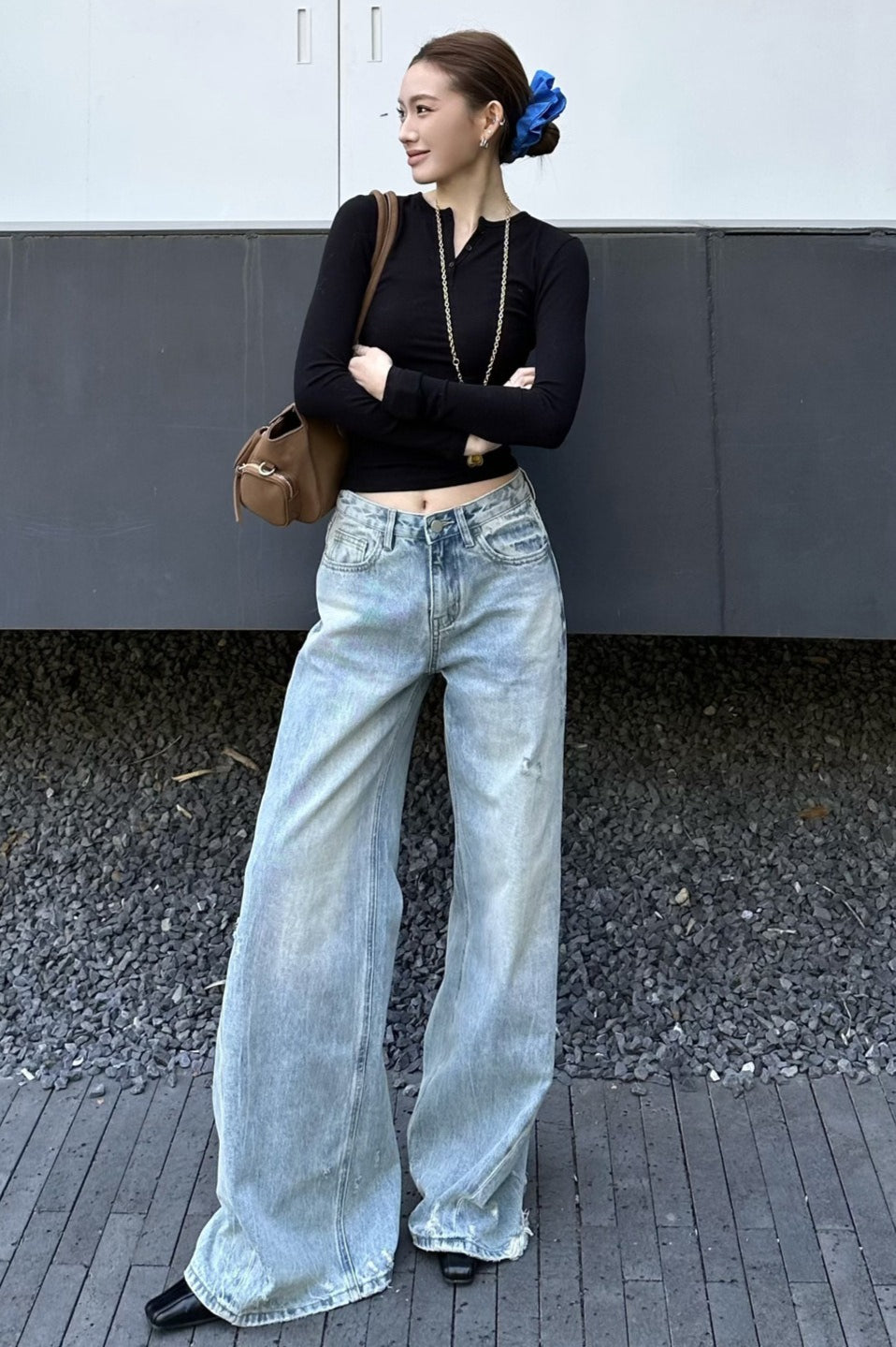 Washed Wide Leg Distressed Jeans Blue / XS