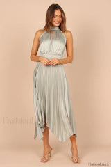 Dominique Elegant Midi Dress S / Sage