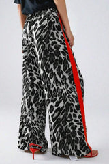 Chic Leopard Print Relaxed Wide Leg Pants