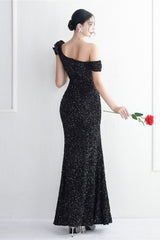 Embellished One Shoulder Mermaid Formal Dress