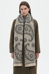 Thick Paisley Jacquard Short Fringe Scarf