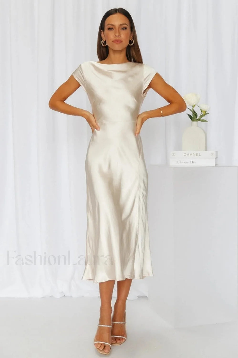 Get In Formation Charming Satin Midi Dress S / Champagne