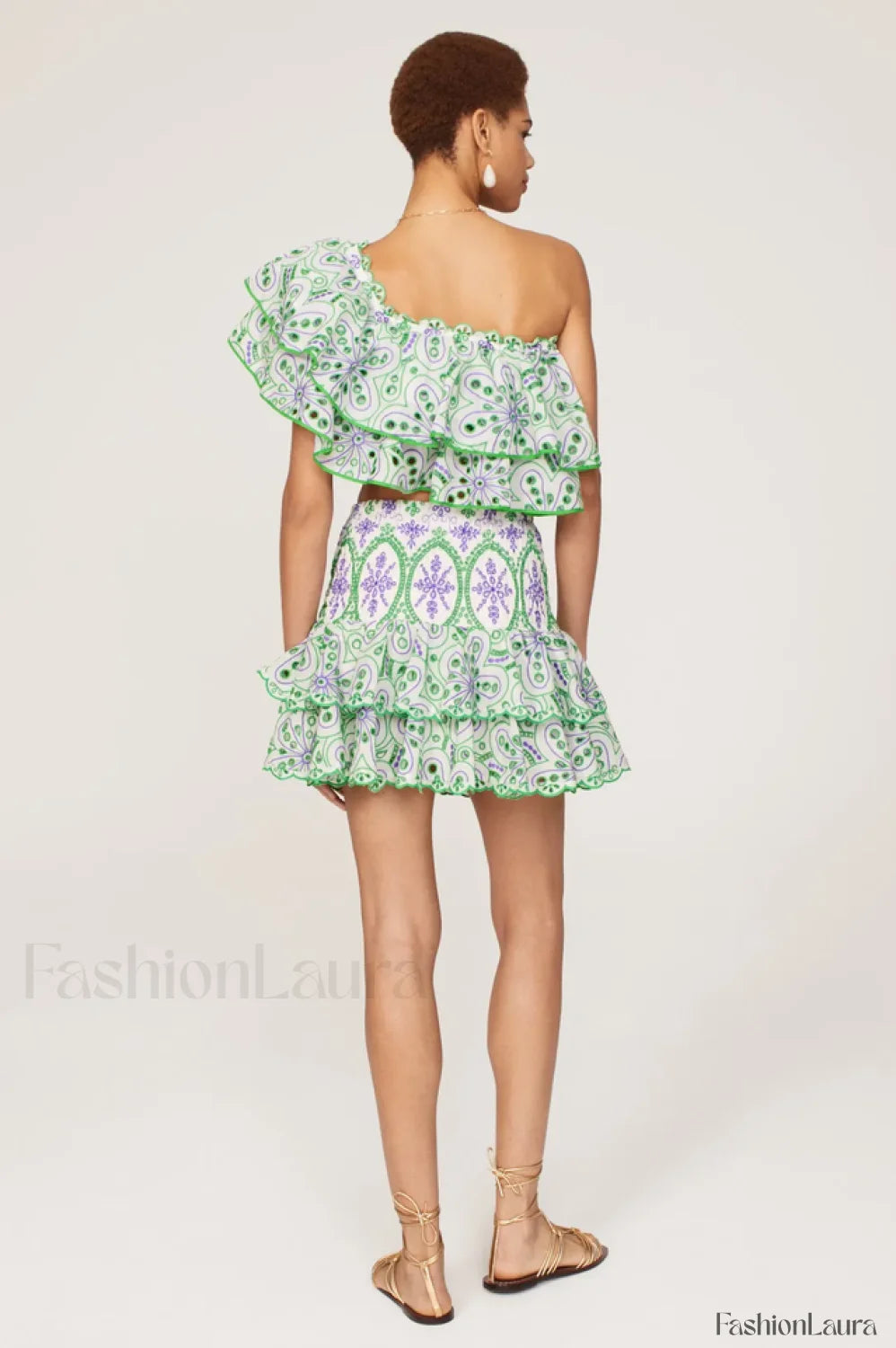 Jessica Bara Stylish Vanessa Ruffle Set