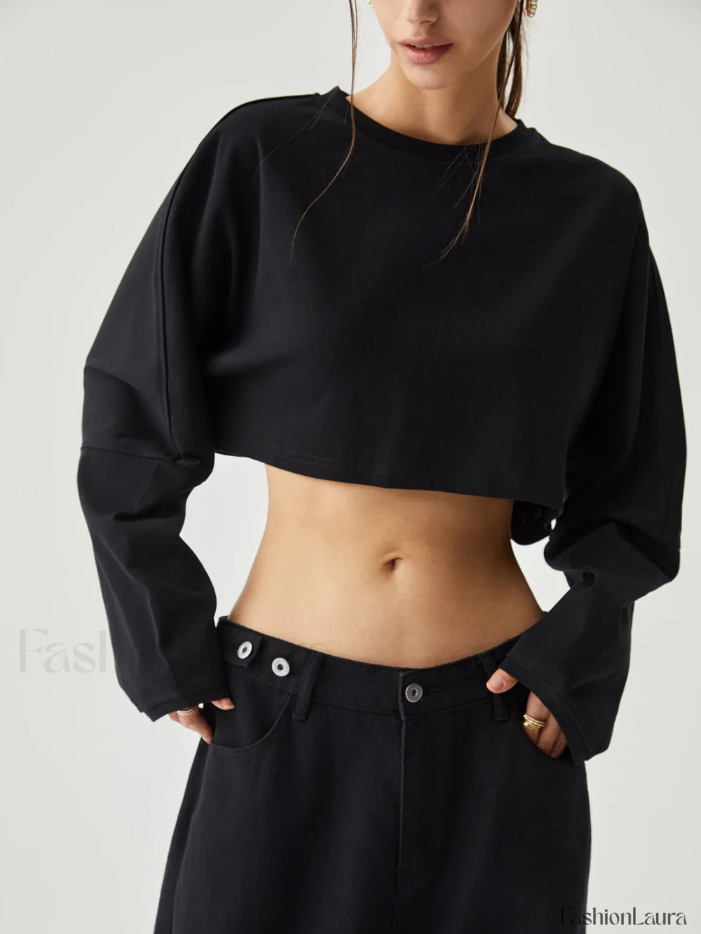 Living Easy Graceful Crop Sweatshirt Black / XS Sweatshirts
