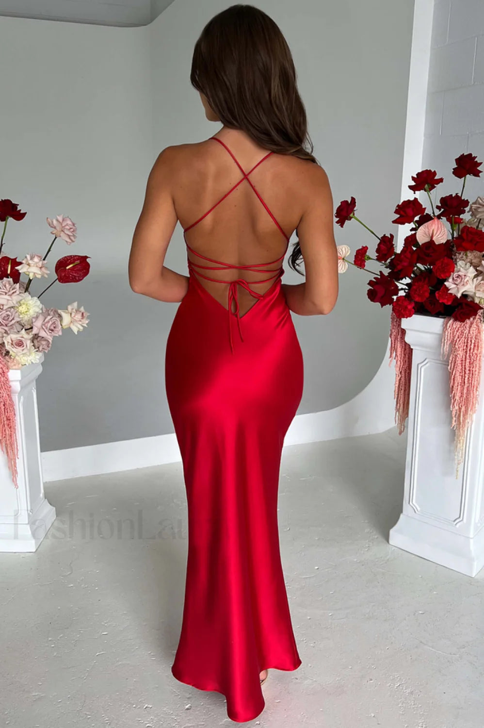 Malika Elegant Maxi Dress S / Red