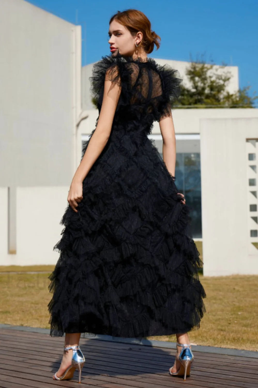 Maxine Floral Embroidery Charming Sleeveless Maxi Dress