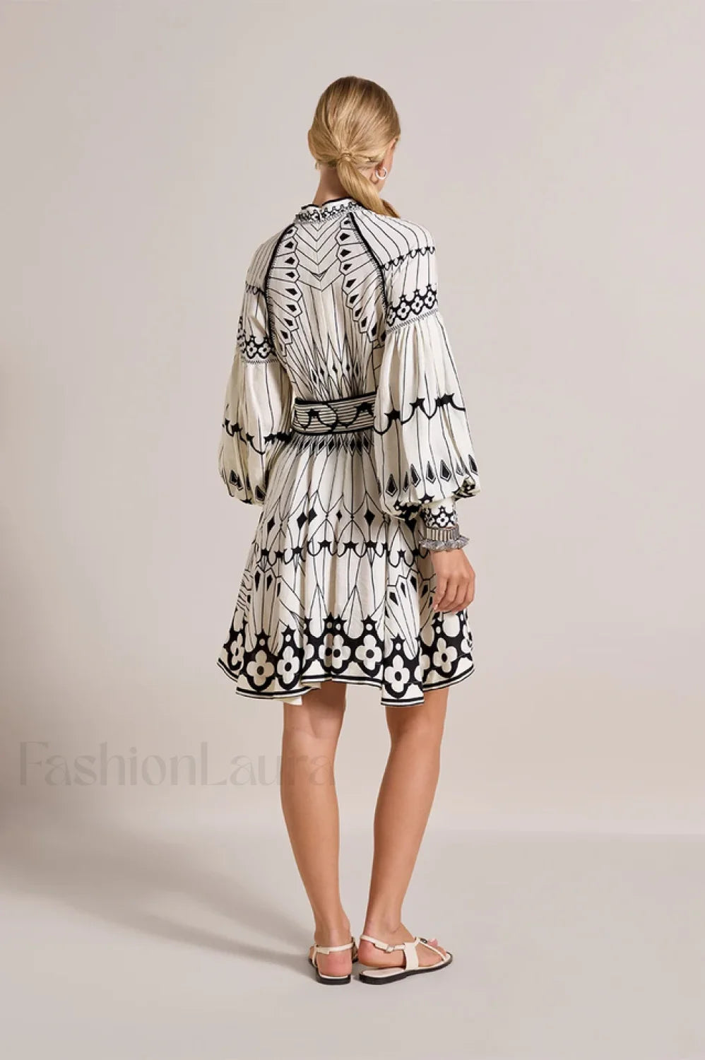 Pernilla Elegant Short Dress