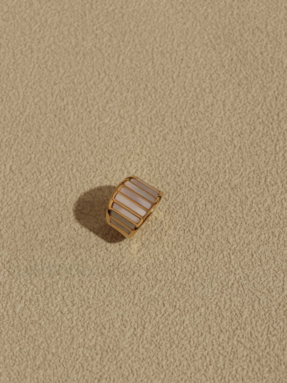 Pinctada Charming Decor Ring Rings
