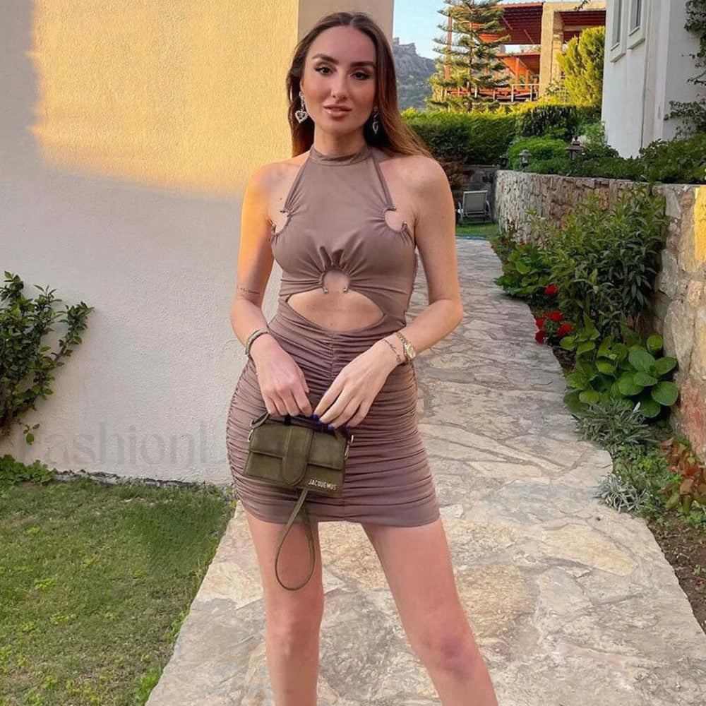 Ruched O Ring Cutout Halter Sleeveless Bodycon Mini Dress Brown M / Brown Party Dresses L