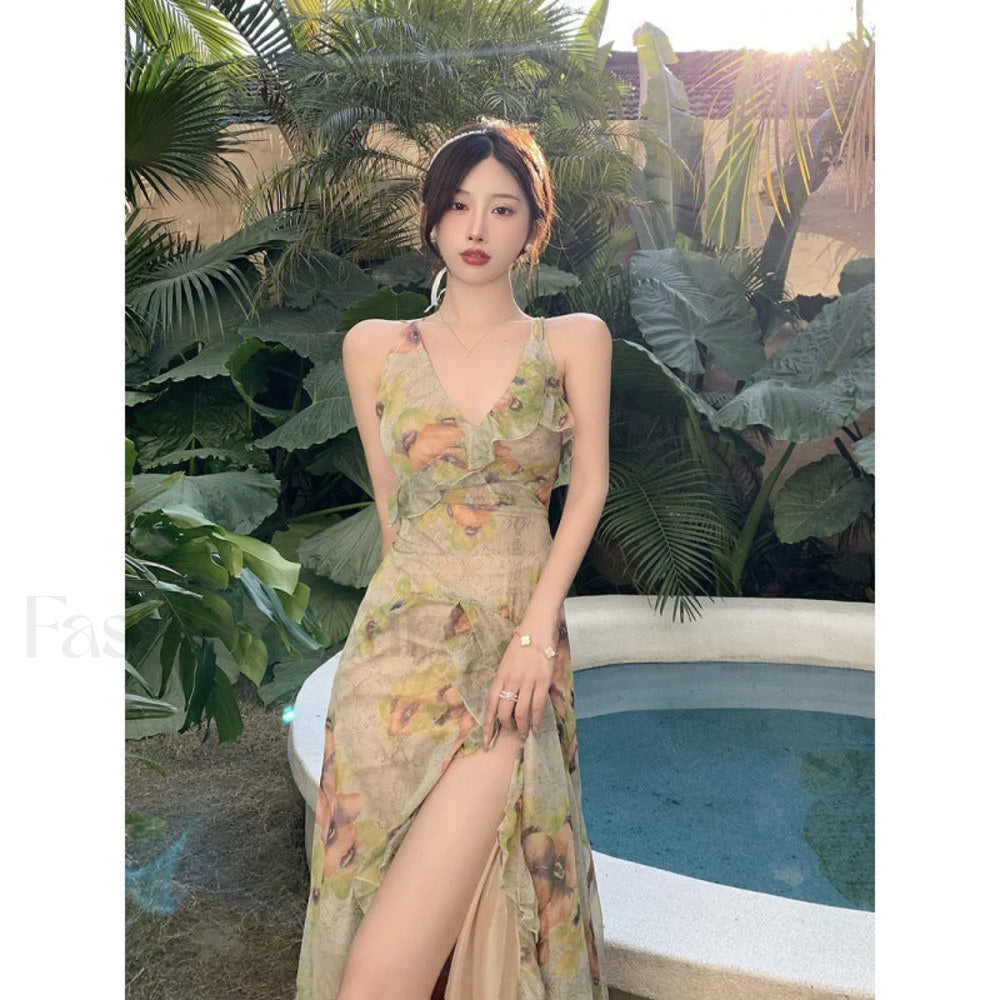 Vintage Print Halter Neck Fishtail Trim Sleeveless Maxi Dress Apricot Vacation Dresses