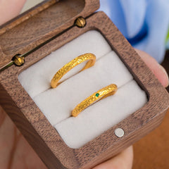 Vintage Hammered Gold Green Zircon Ring