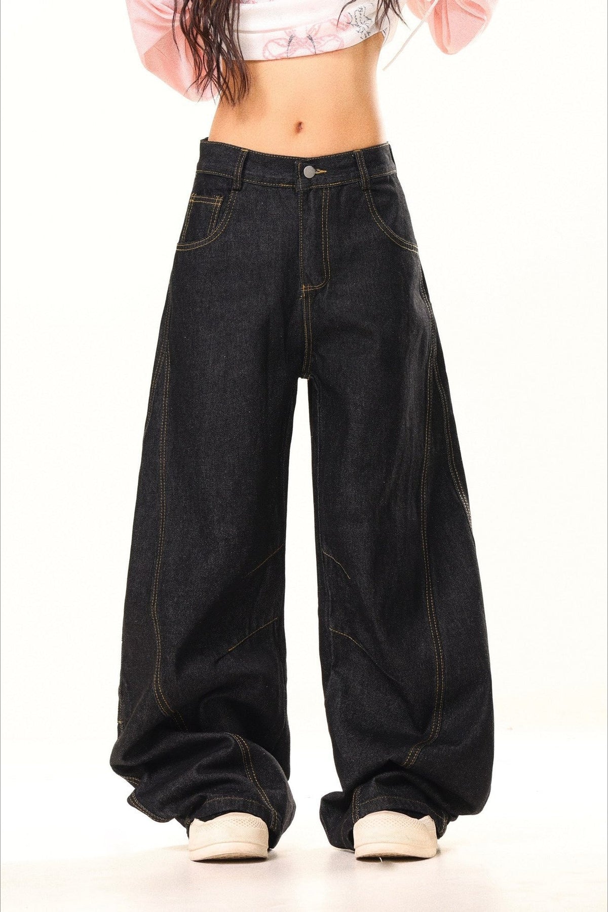 Embroidered Multi Pocket Baggy Barrel Jeans