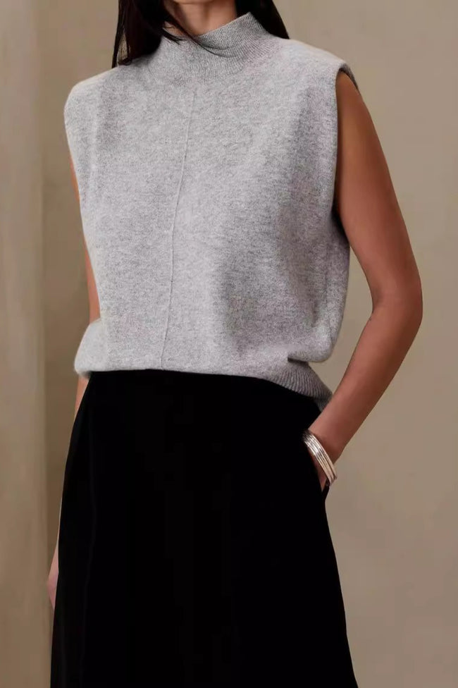 Solid Crew Neck Knit Top Main image