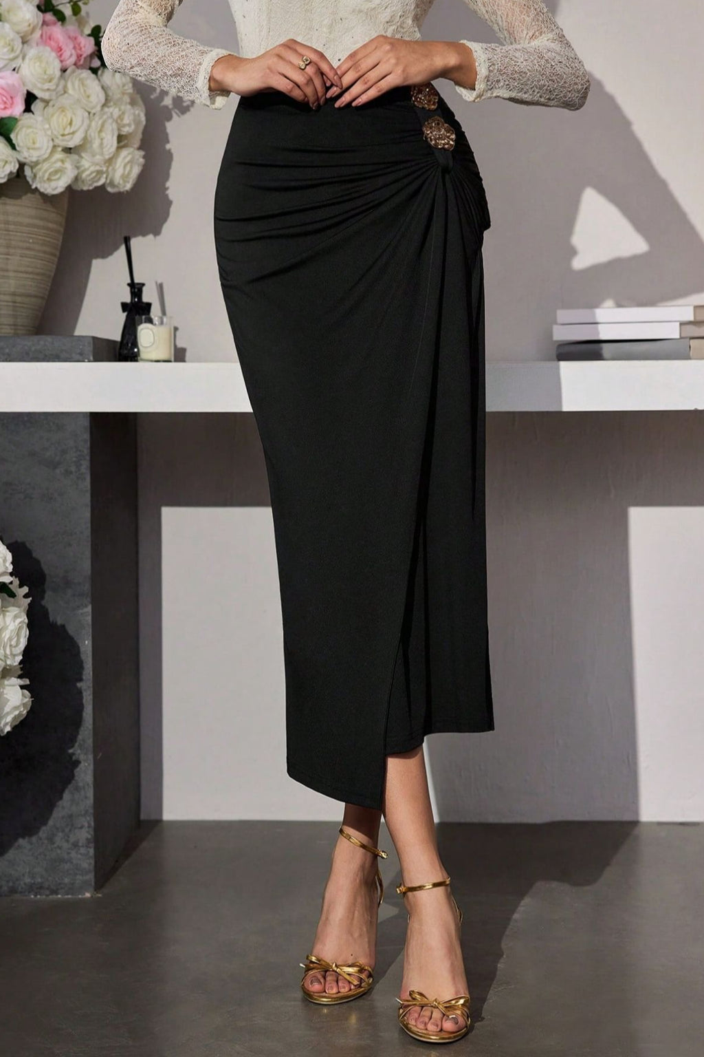 Rose Metal Buckle Ruched Bodycon Skirt