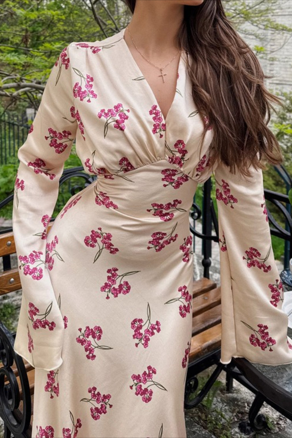 Elegant V Neck Flare Sleeve Maxi Floral Dress