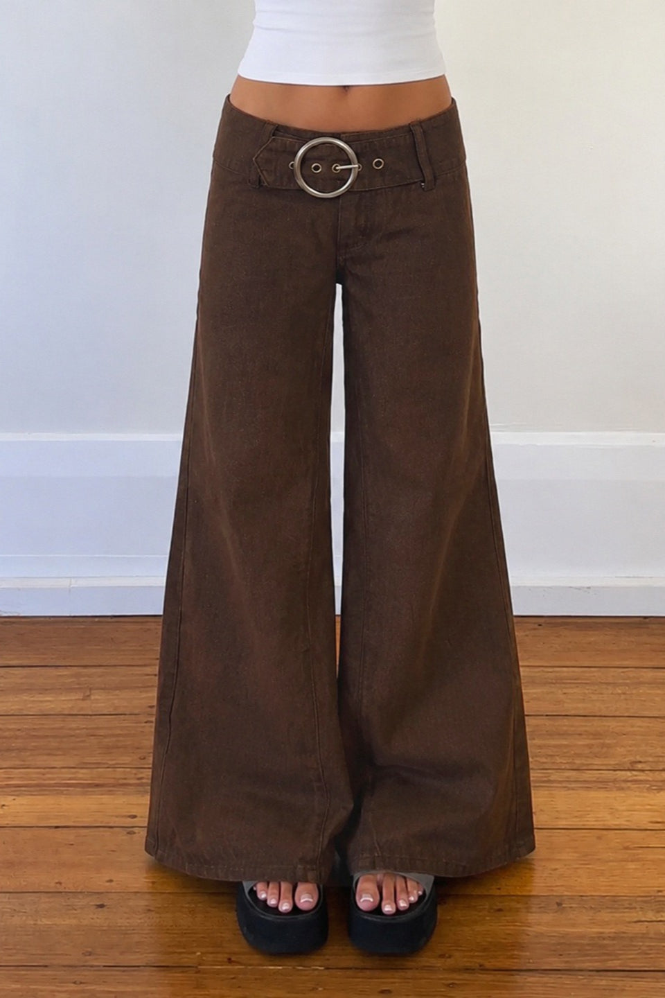 Low Rise Buckle Detail Loose Flare Leg Jeans