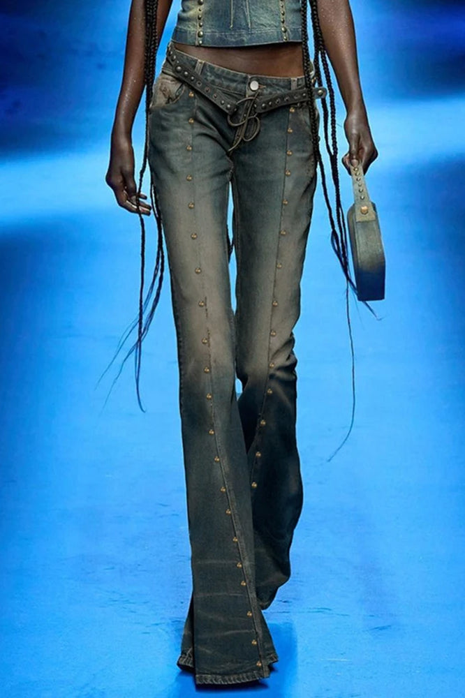 Rivet Stitch Low Rise Flared Jeans Secondary image
