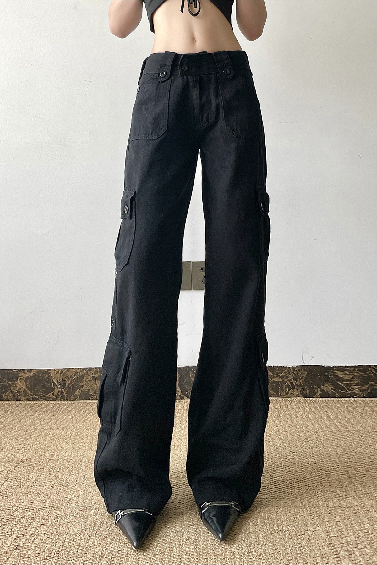 Utility Pocket Wide Waist Straight Jeans