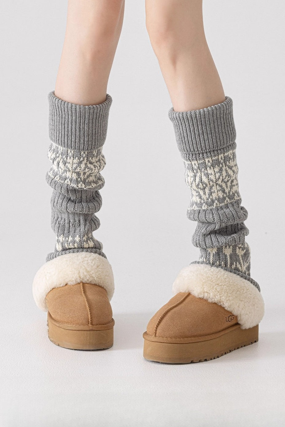 Patterned Cable Knit Leg Warmers Secondary image