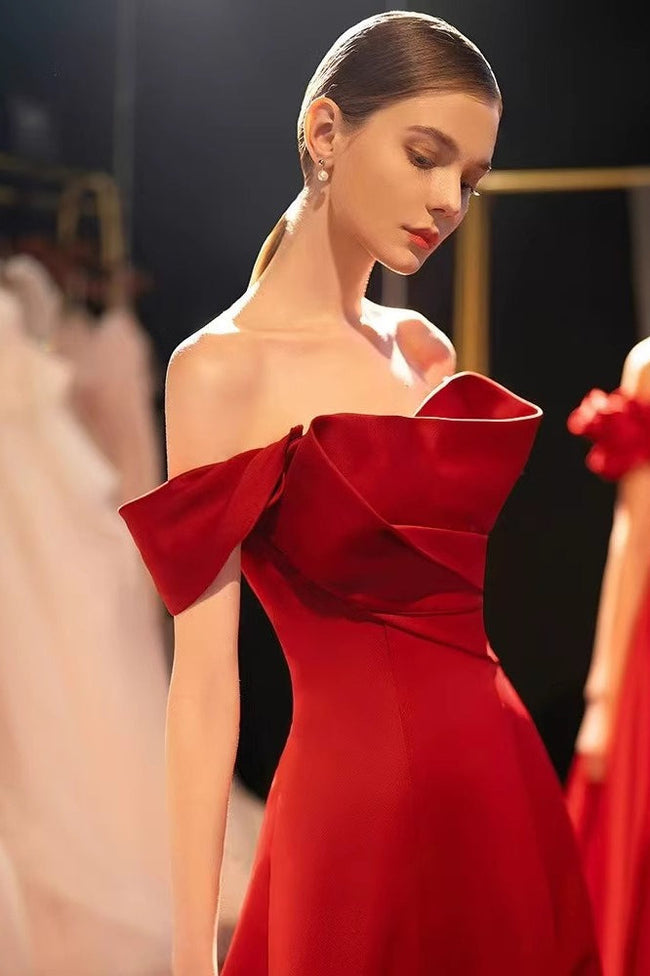 Elegant Satin One Shoulder Burgundy Formal Dress Main image