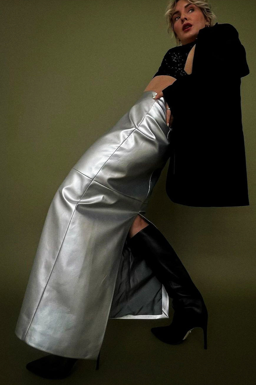 High Gloss PU Leather Bodycon Slit Skirt Secondary image