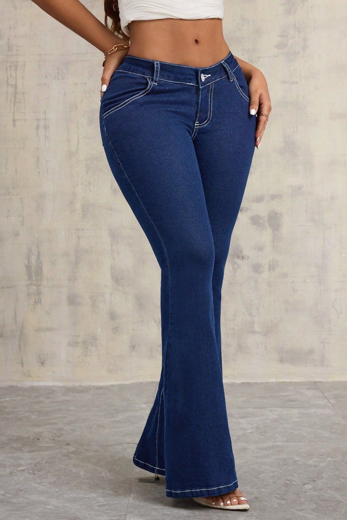 Versatile Slim Fit Jeans Secondary image