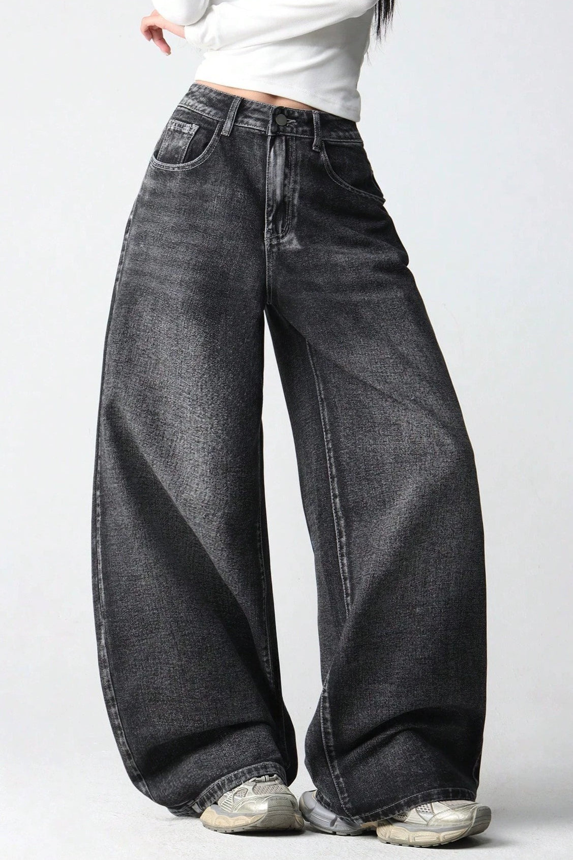 Wing Embroidered Baggy Wide Leg Jeans