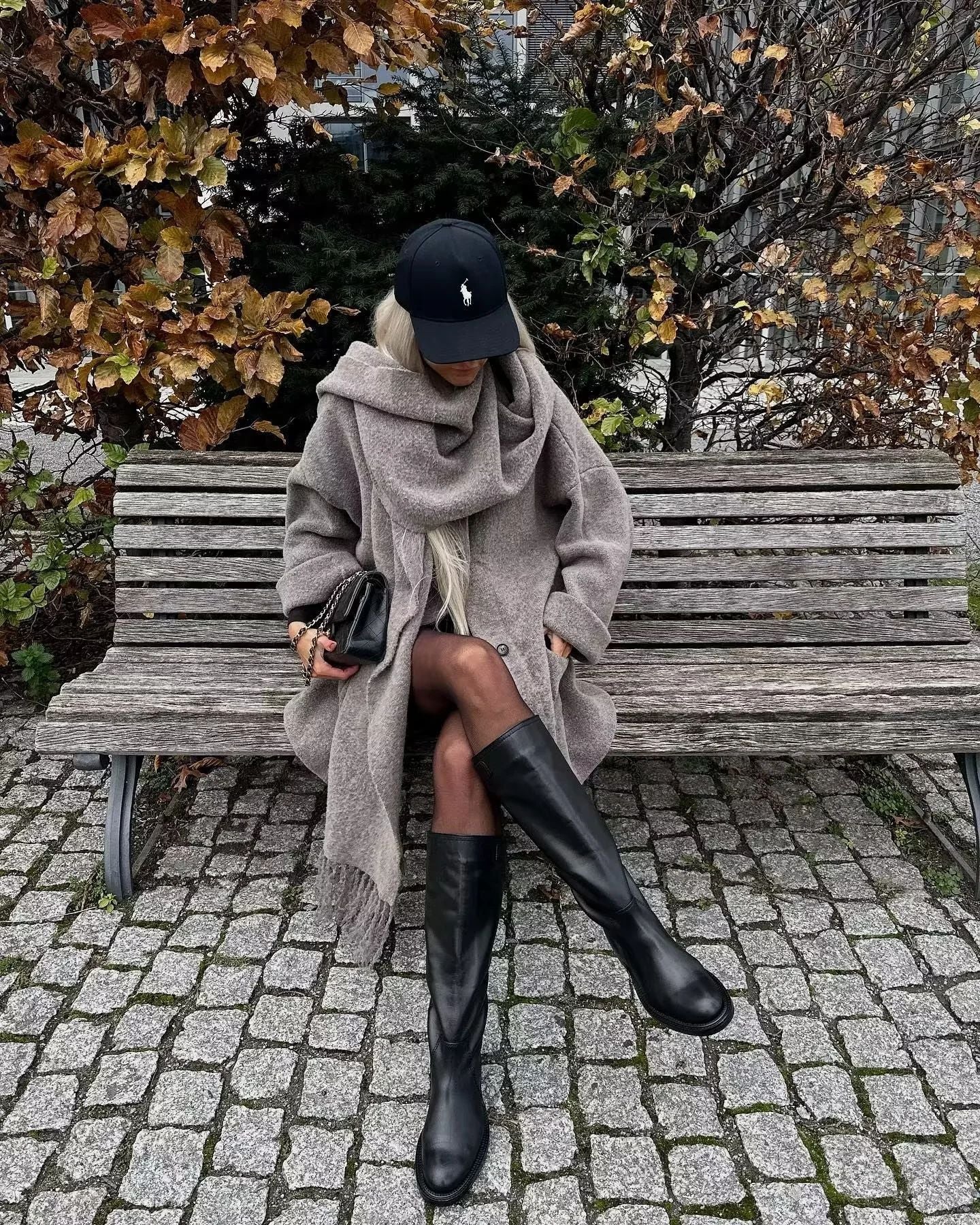 Button Down Pocket Coat Modern with Matching Tassel Scarf Sweaters L