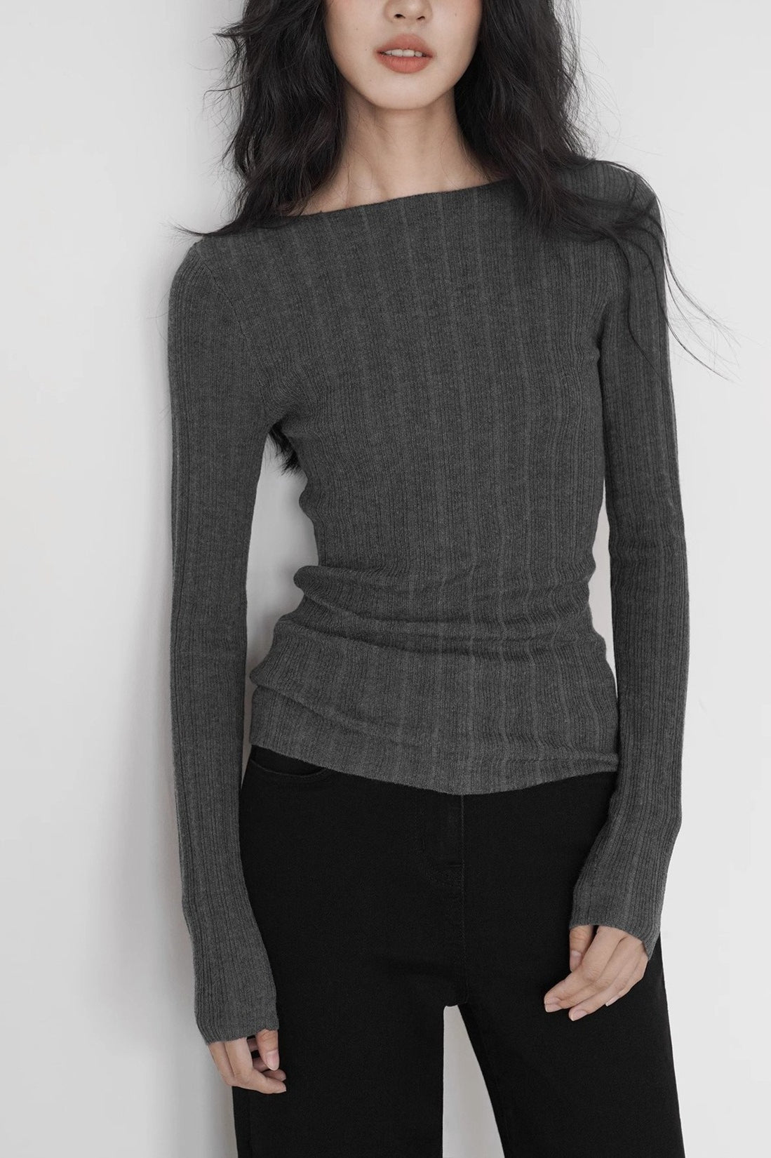 Semi-Sheer Unique Fitted Knit Top Secondary image