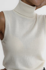 Slim Turtleneck Knit Top
