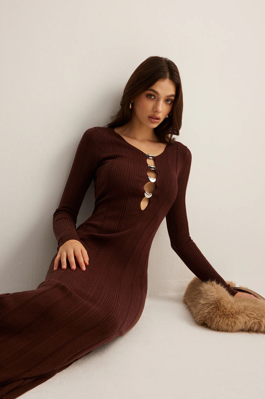 Elegant Ribbed Knit Bodycon Dress Secondary image