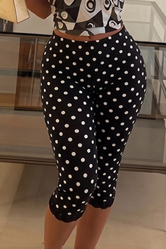 Polka Dot Print Low Rise Fitted Bermuda Shorts Main image