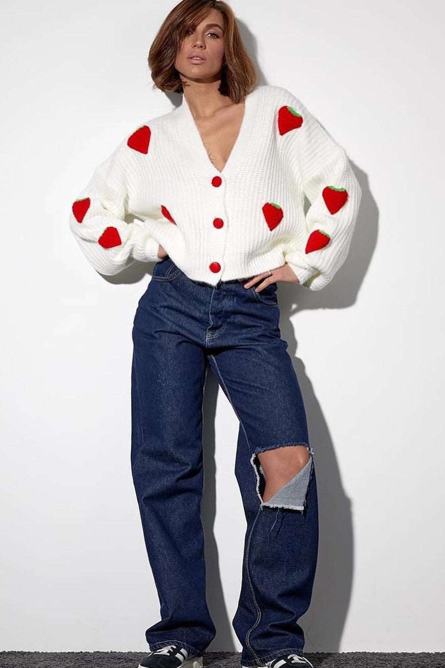 Strawberry Appliqué Chunky Knit Sweater Secondary image
