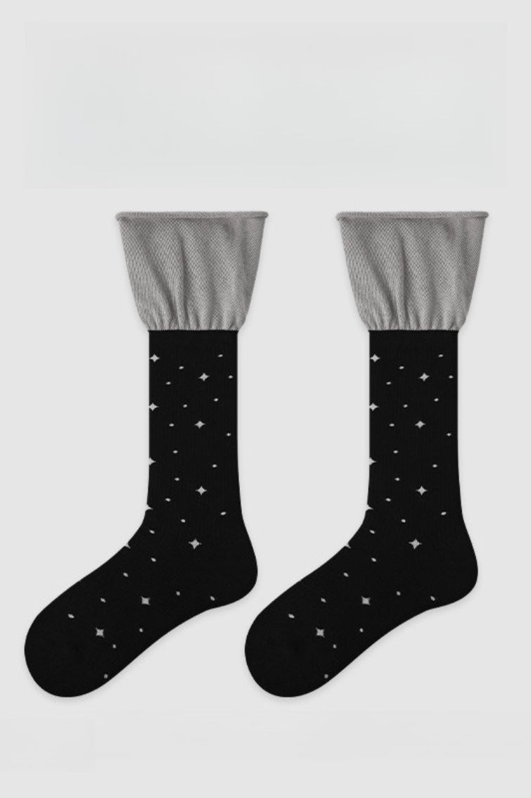 Two Tone Slouchy Letter Printed Socks