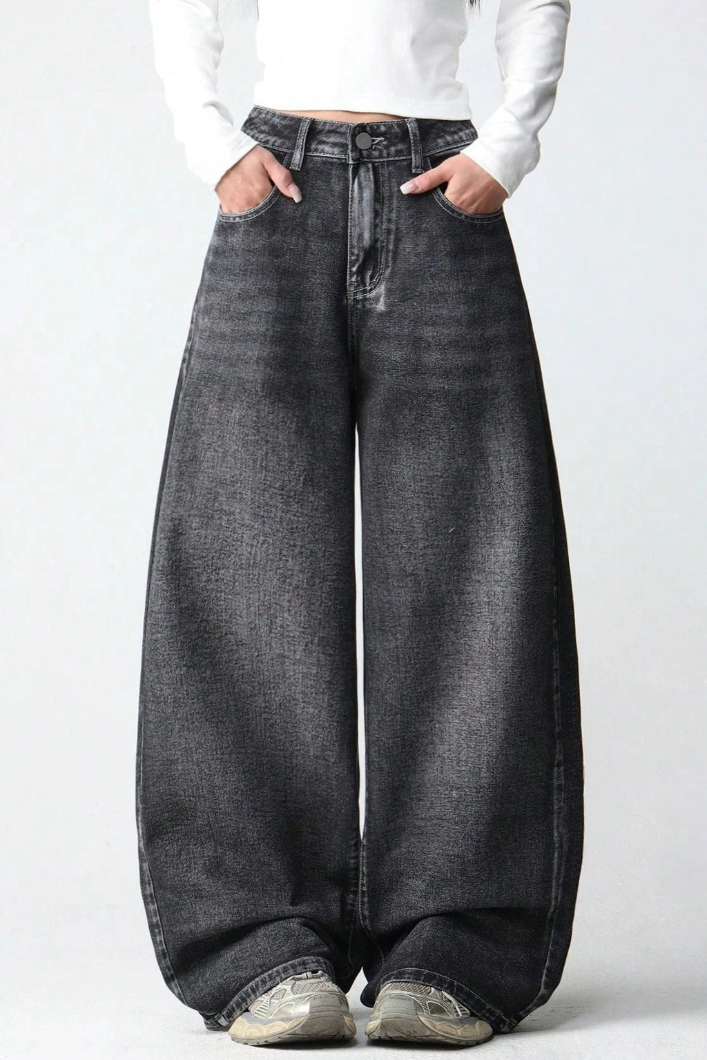 Wing Embroidered Baggy Wide Leg Jeans