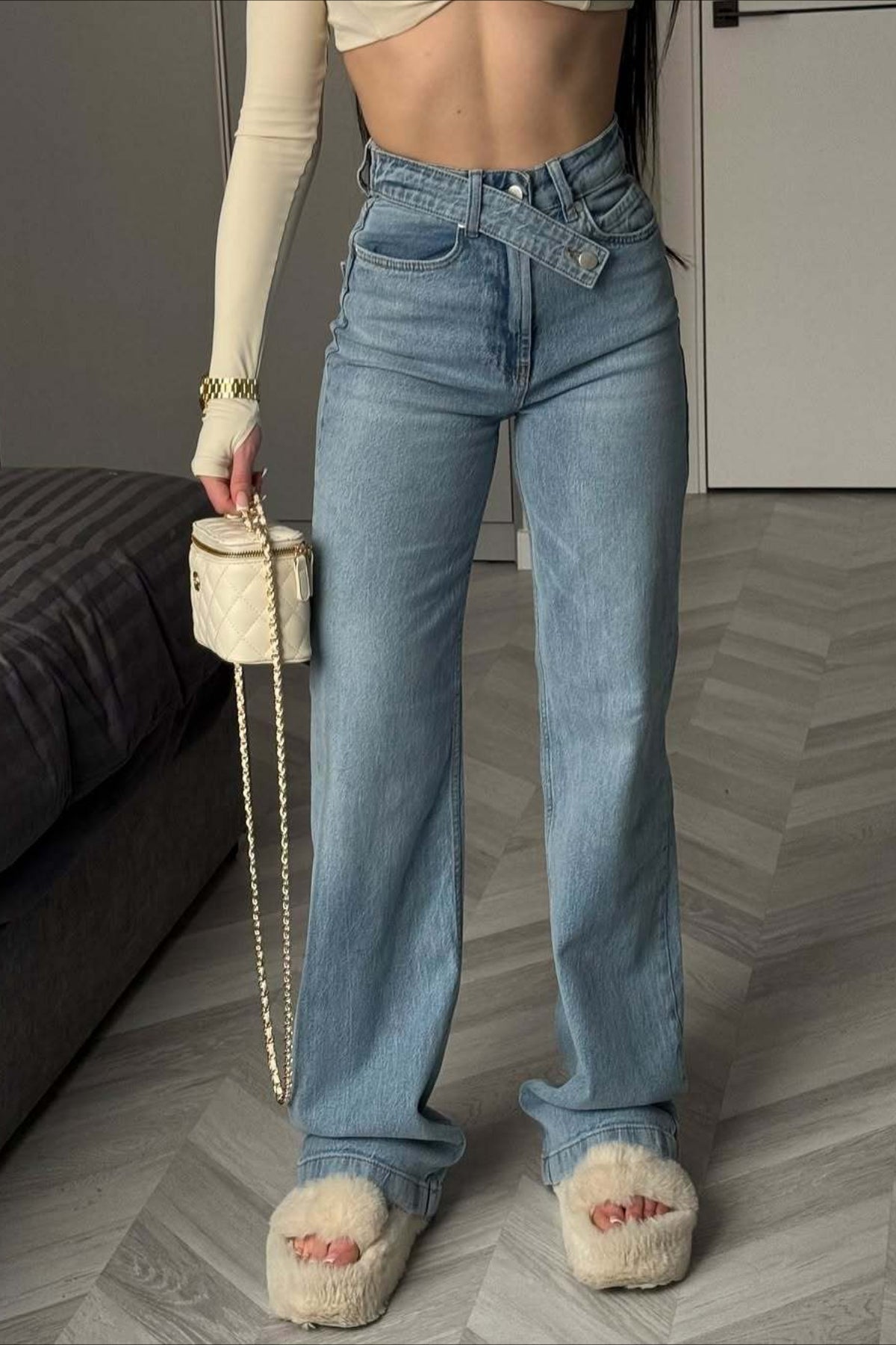 Asymmetric Waist Slim Flare Leg Jeans