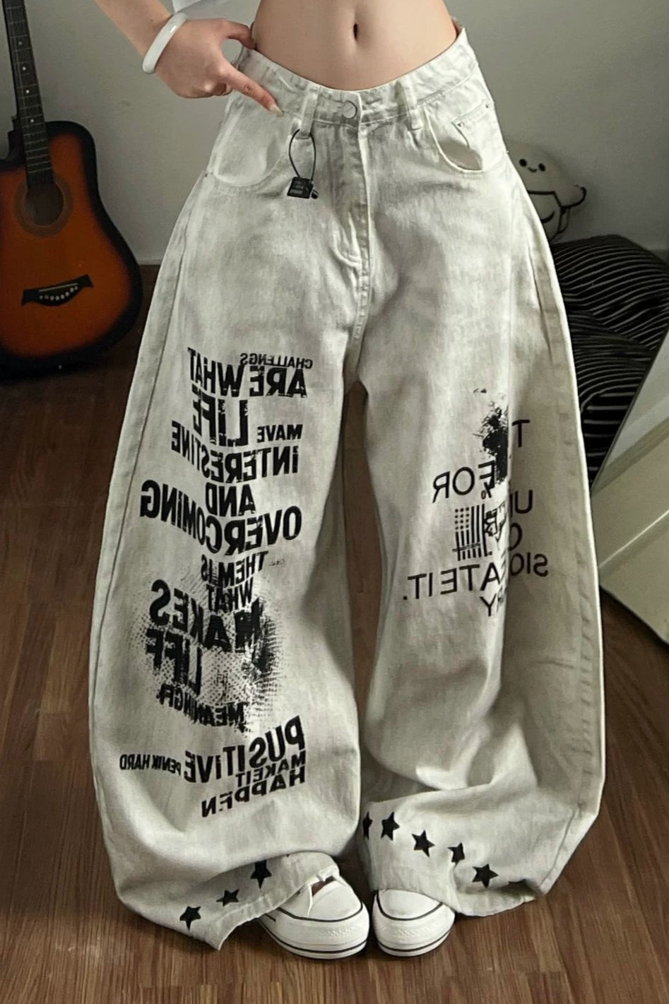 Letter Graffiti Distressed Loose Barrel Leg Jeans Main image
