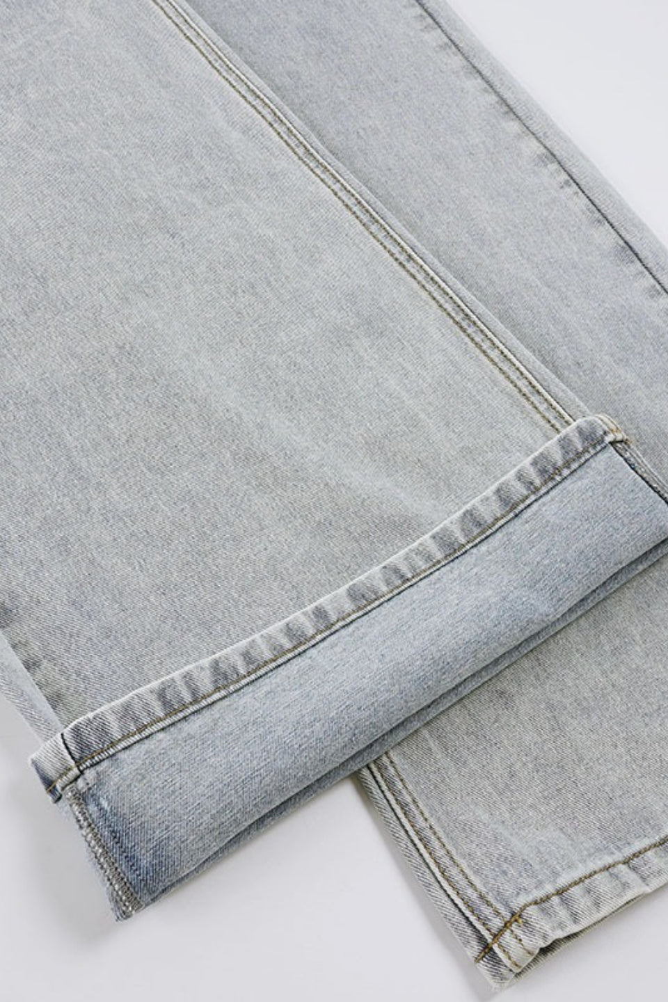 Low Rise Light Wash Wide Leg Jeans