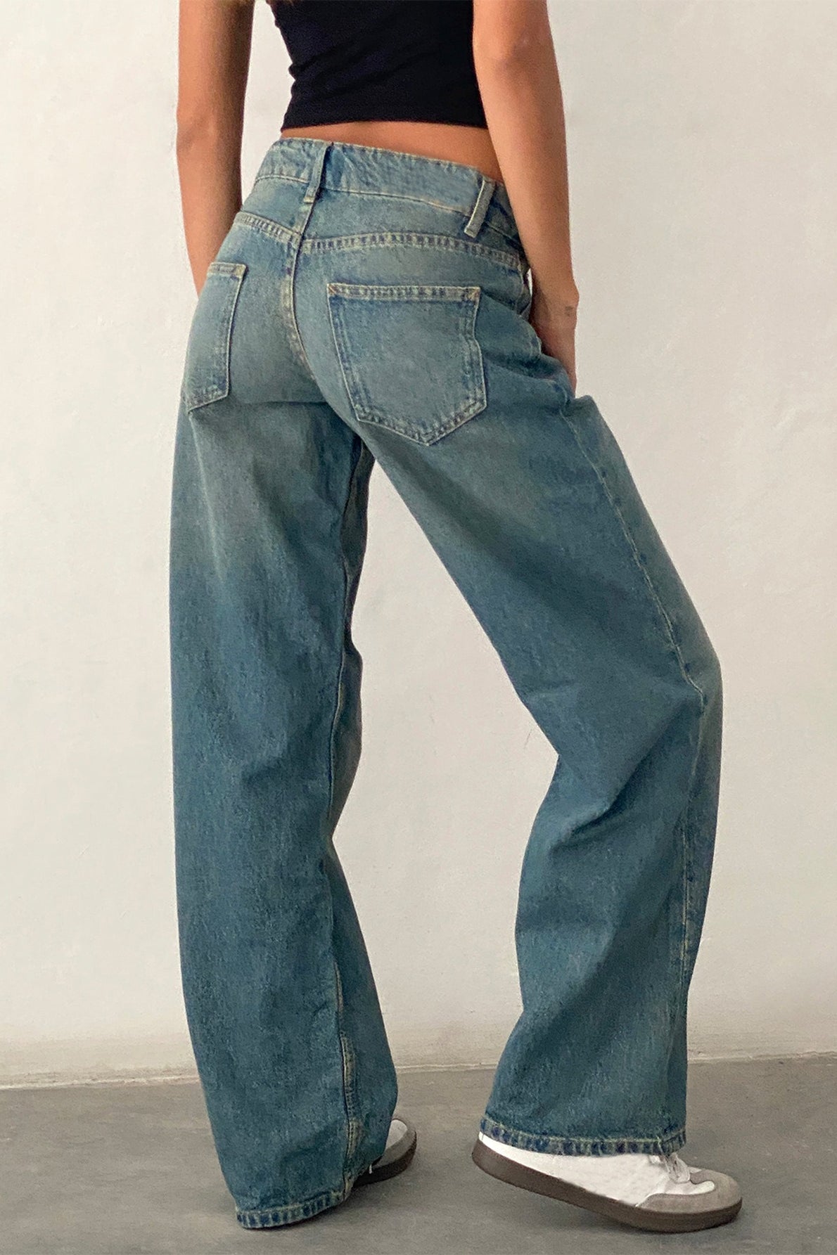 Low Rise Classic Relaxed Straight Leg Jeans