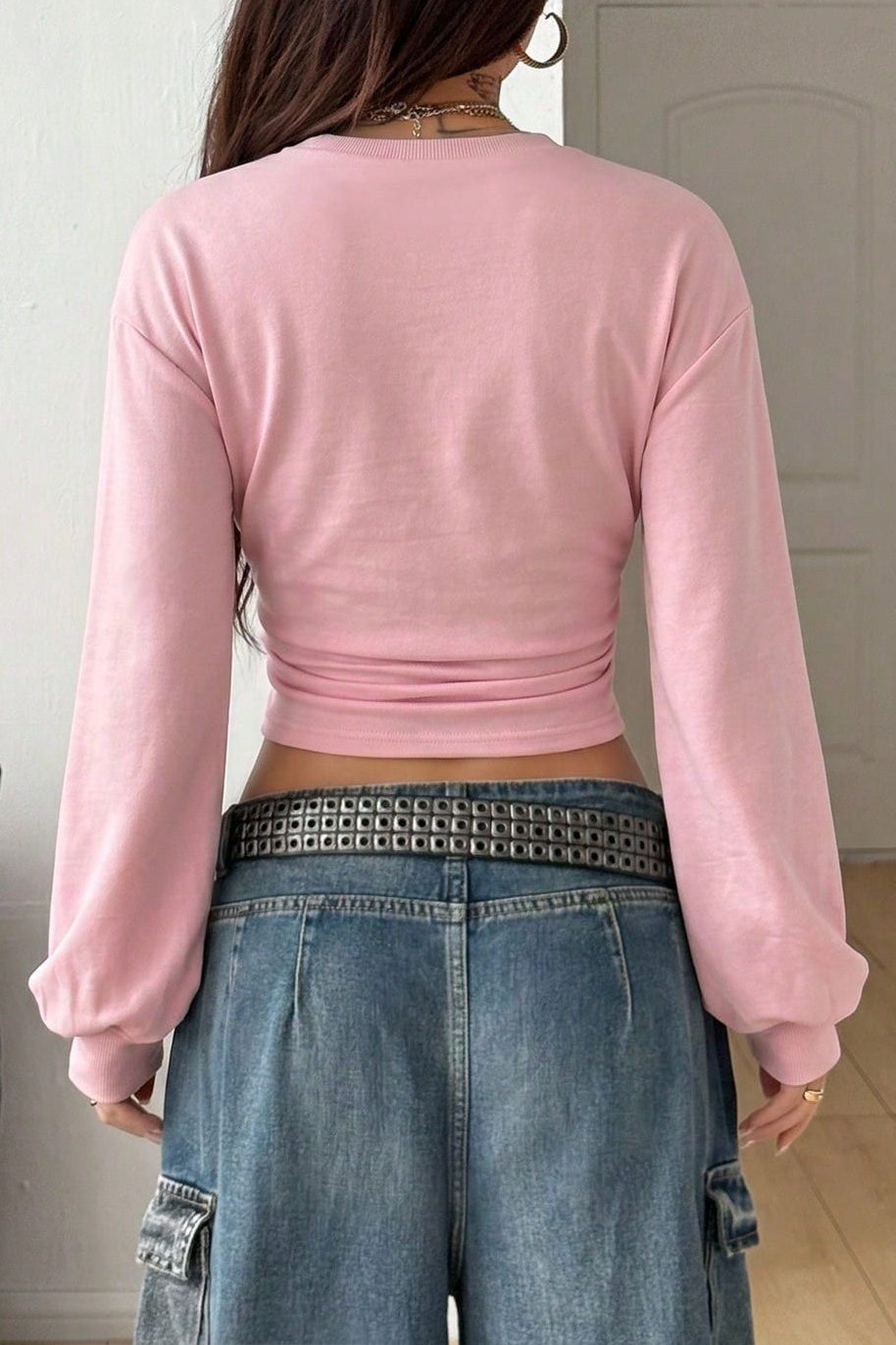 Solid Cropped Slim Fit Sweatshirt Secondary image