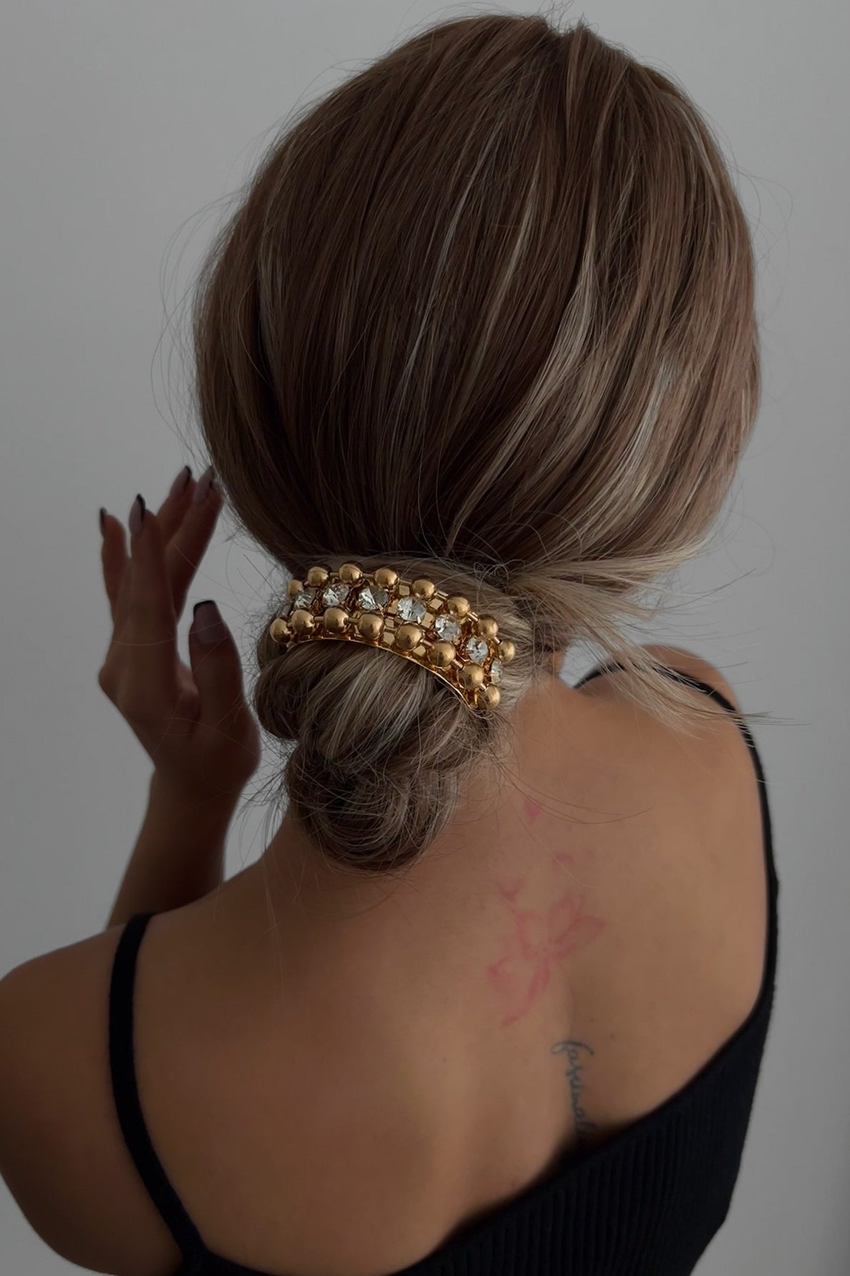 Liquid Metal Finish Geometric Alloy Hair Cuff Secondary image