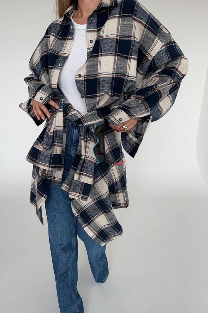 Relaxed Fit Plaid Long Sleeve Blouse Secondary image