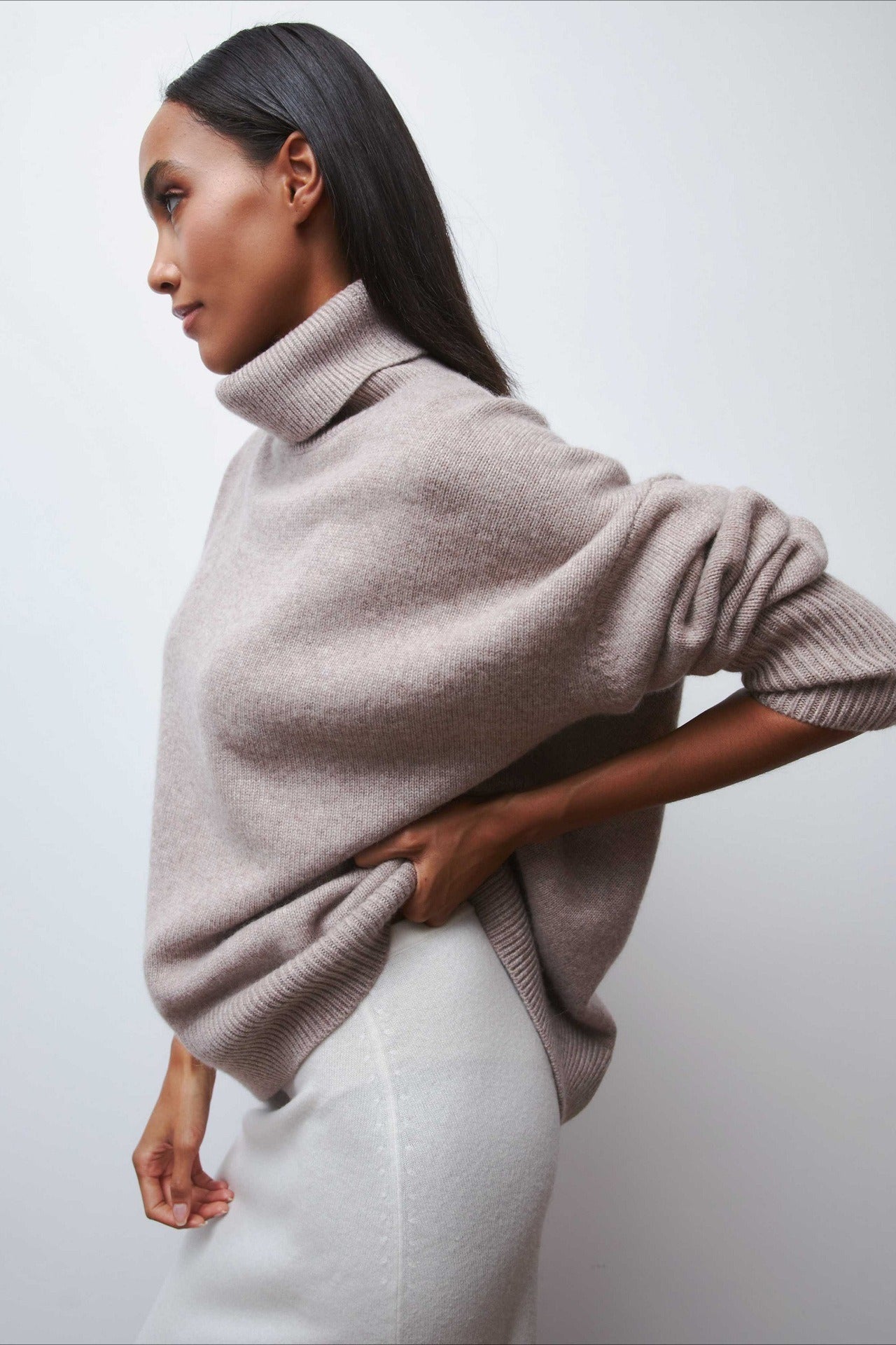 Anti-Pilling Loose Turtleneck Sweater Secondary image