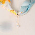 Pearl Magnetic Buckle Oil Painting Neck Scarf